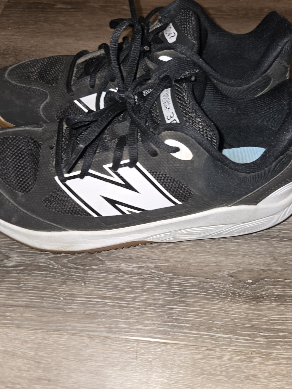 New Balance Men’s Fresh Foam 3000v7 Turf Baseball Shoes Black White Gum US Sz 9